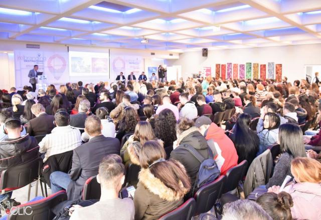 Snapshot of the congress audience. The speaker at the podium is the CEO of the Tourism Organisation of Belgrade, Mr Miodrag Popovic.